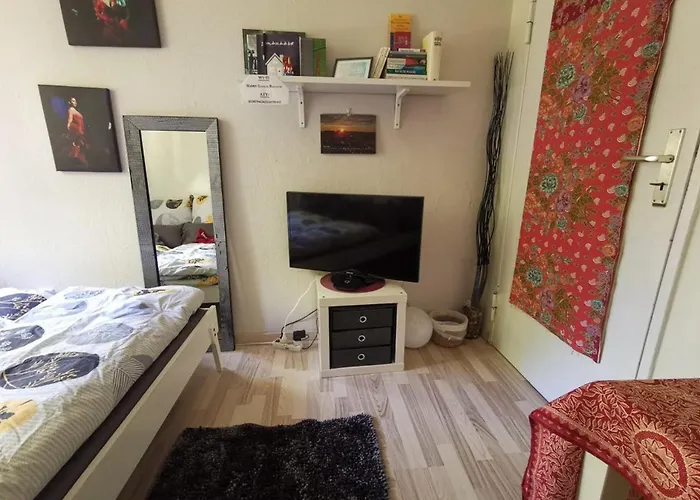 Cosy Room In Our Apartment